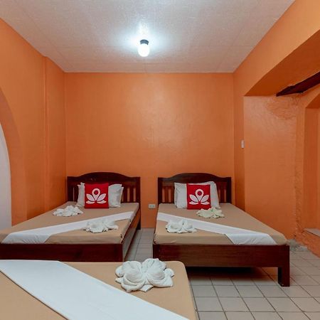 Zen Rooms Calle Crisologo Vigan Exterior foto